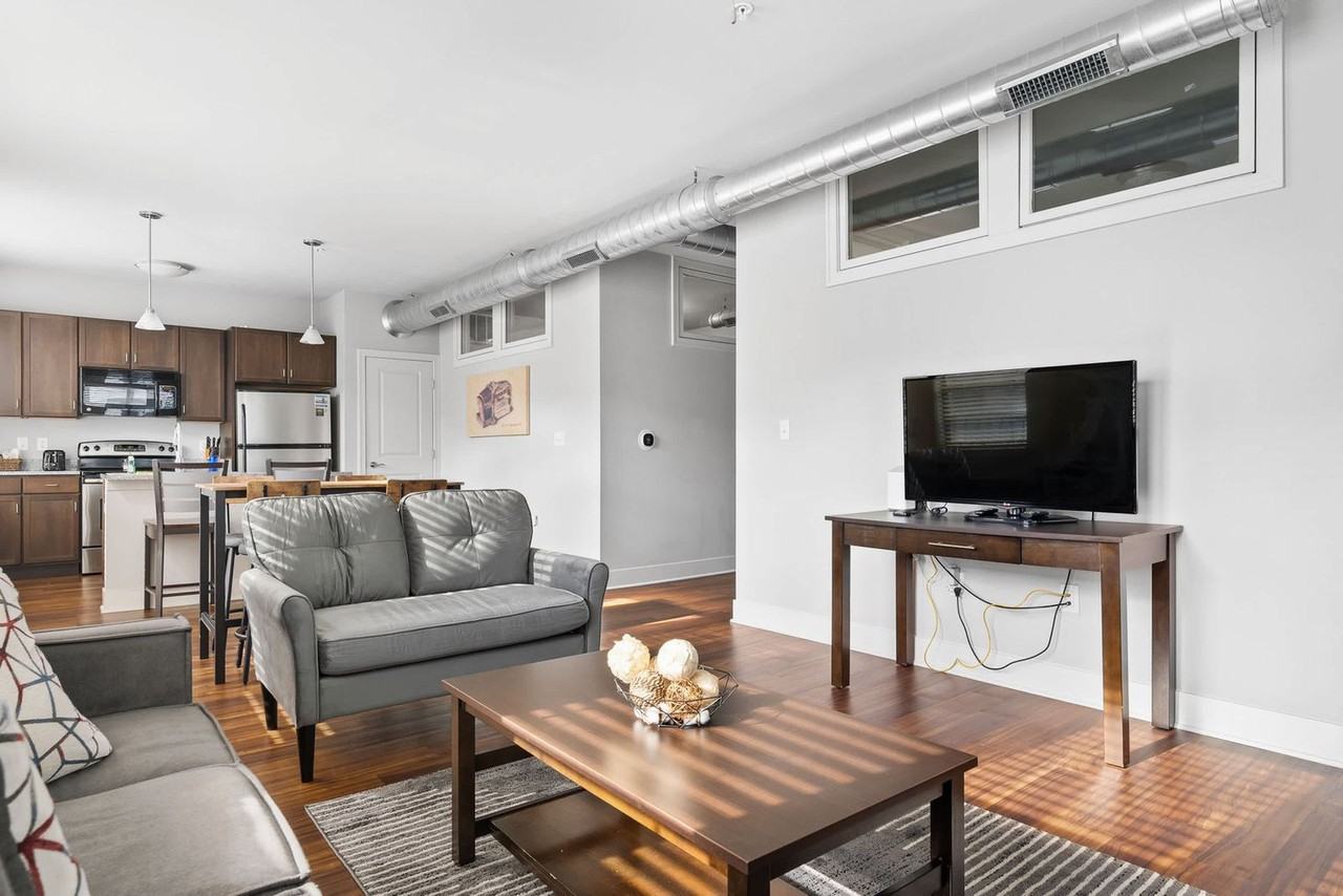 235 South Delaware Street #1364131P - Photo 4 of 45