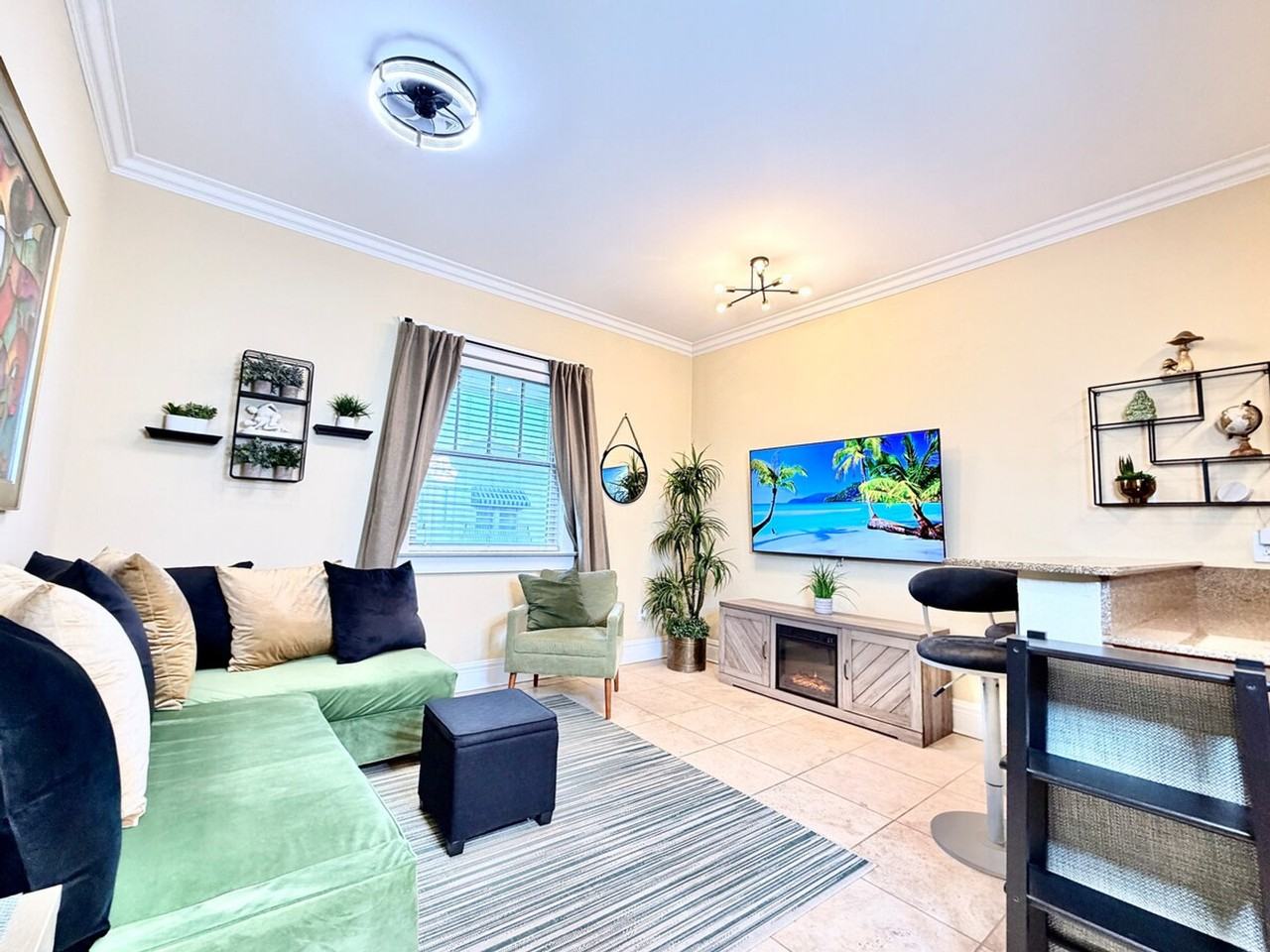 1301 West Horatio Street #1272817P - Photo 2 of 31