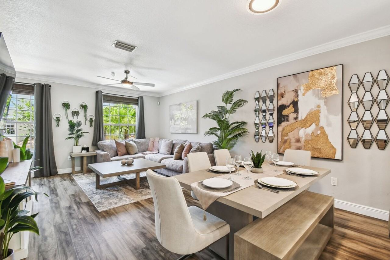 3174 Bayshore Oaks Drive #1283035P - Photo 5 of 50