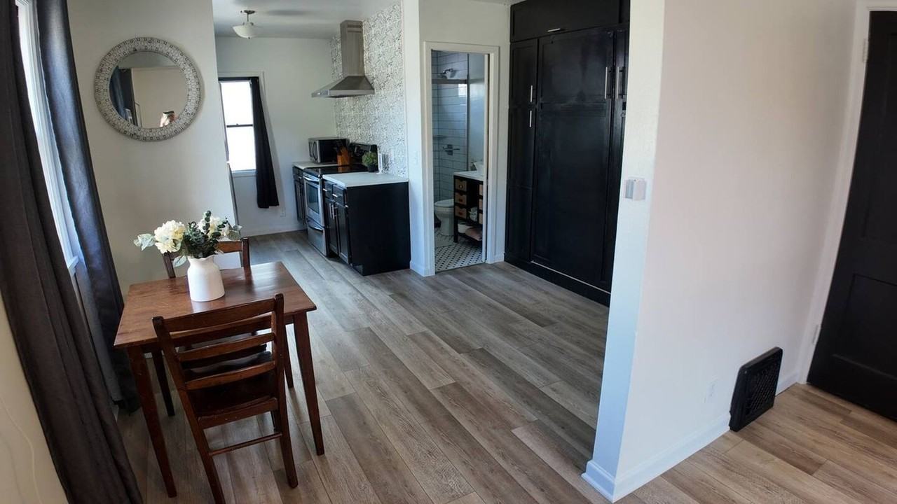 1420 East 9th Street #1256213P - Photo 4 of 9