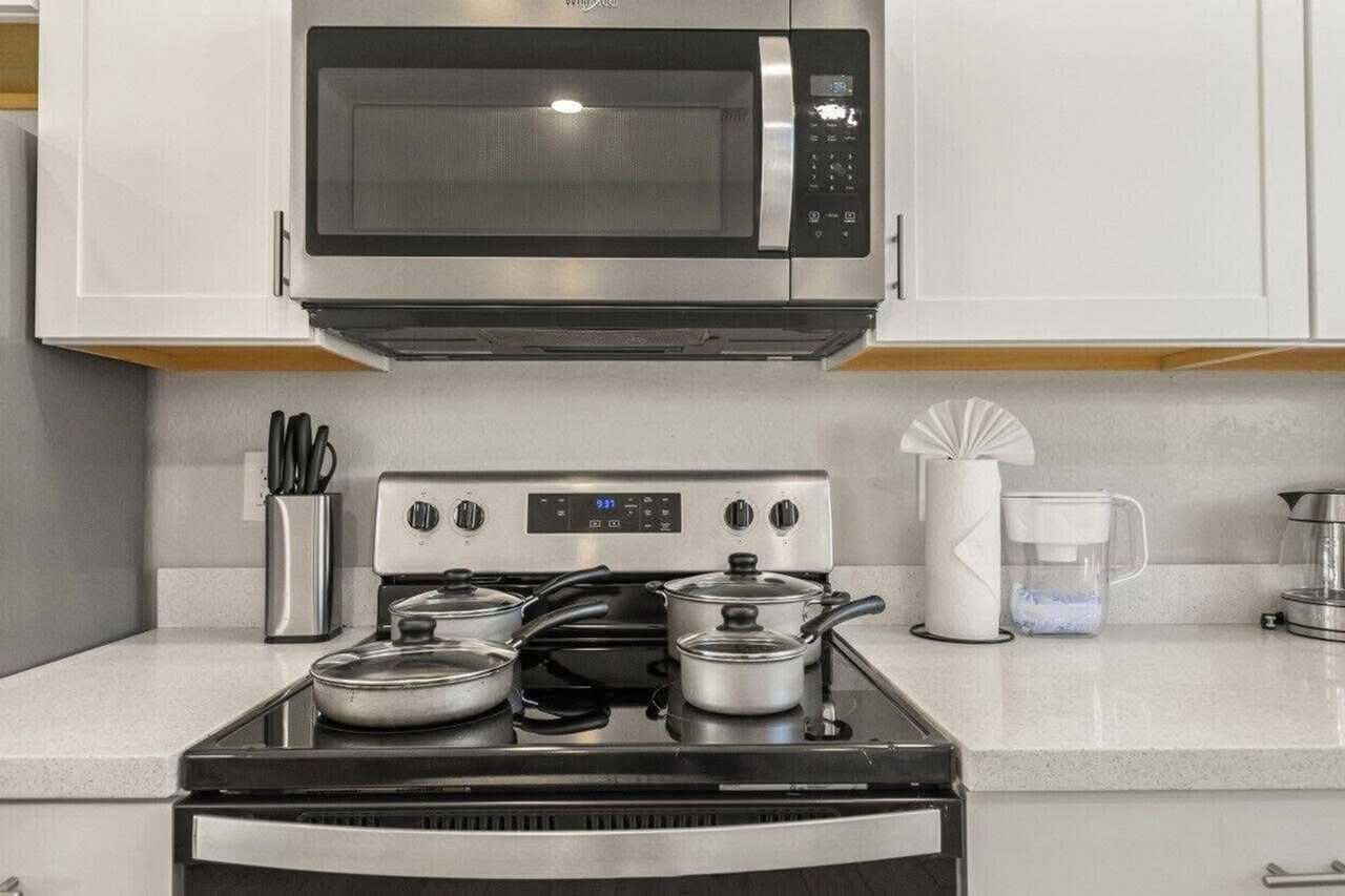 6612 West Paradise Lane #1240442P - Photo 5 of 30