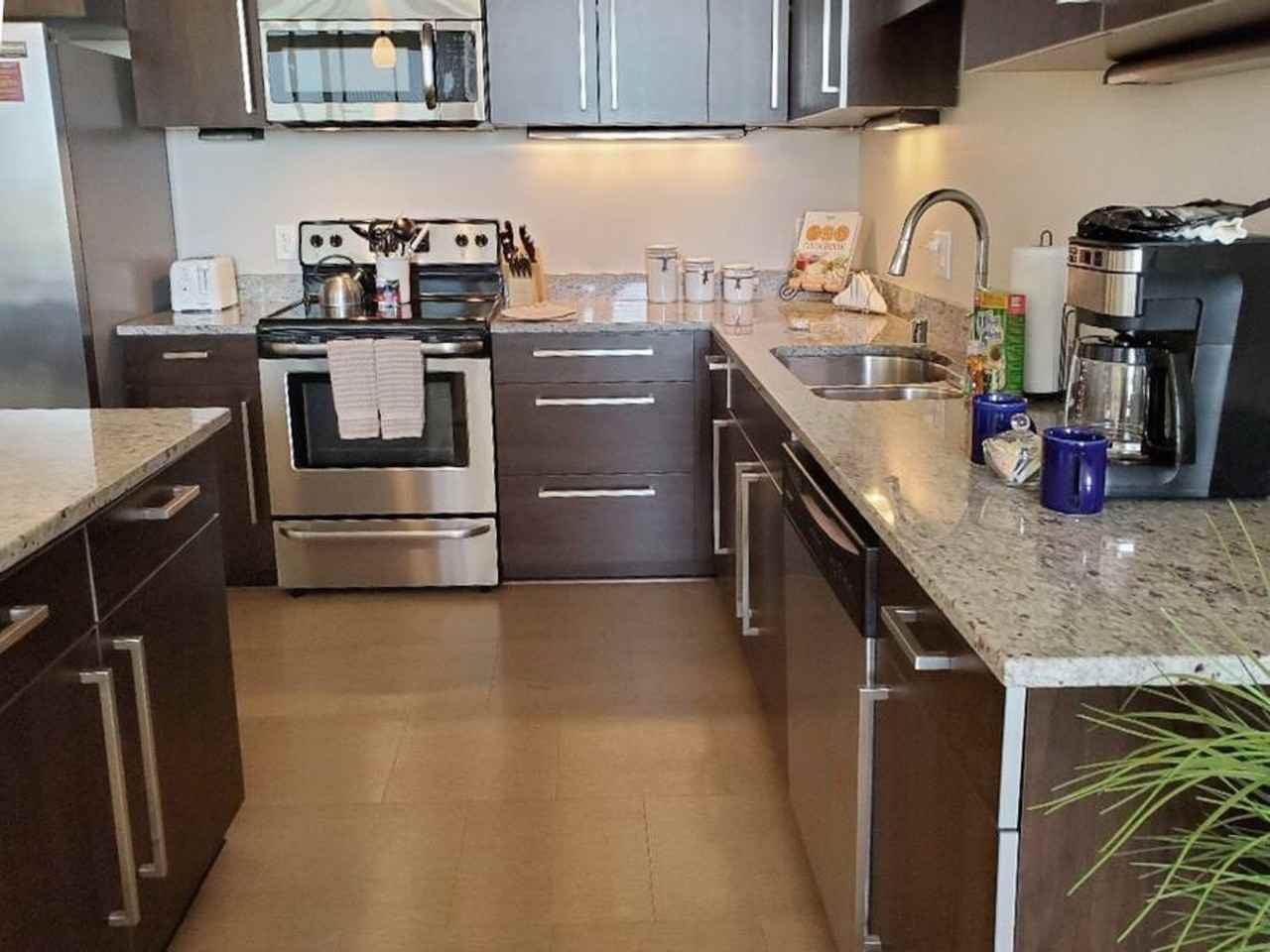 1813 East Jarvis Street #1073577P - Photo 6 of 16