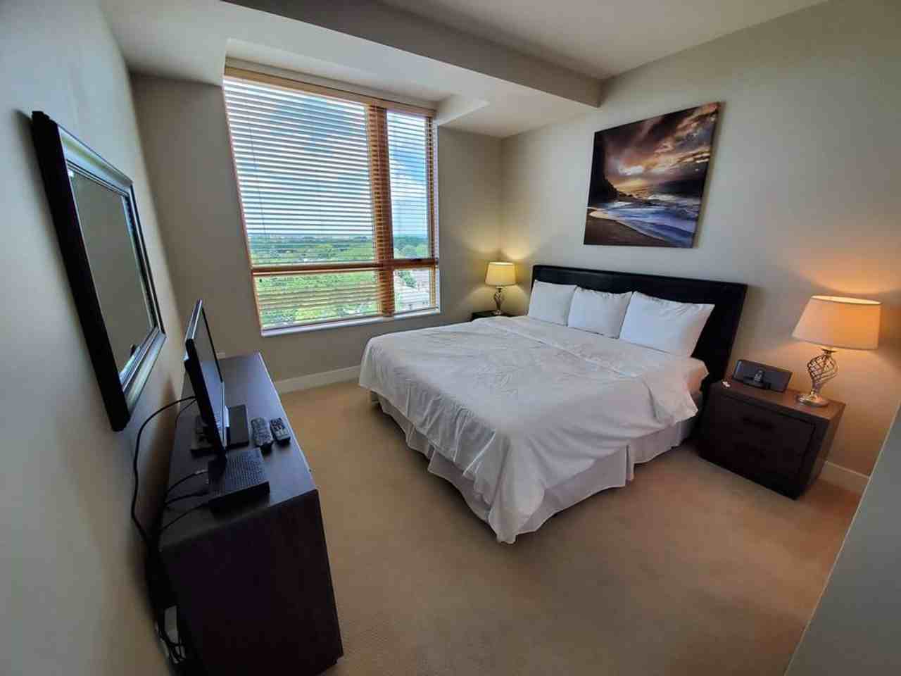 1813 East Jarvis Street #1073577P - Photo 7 of 16