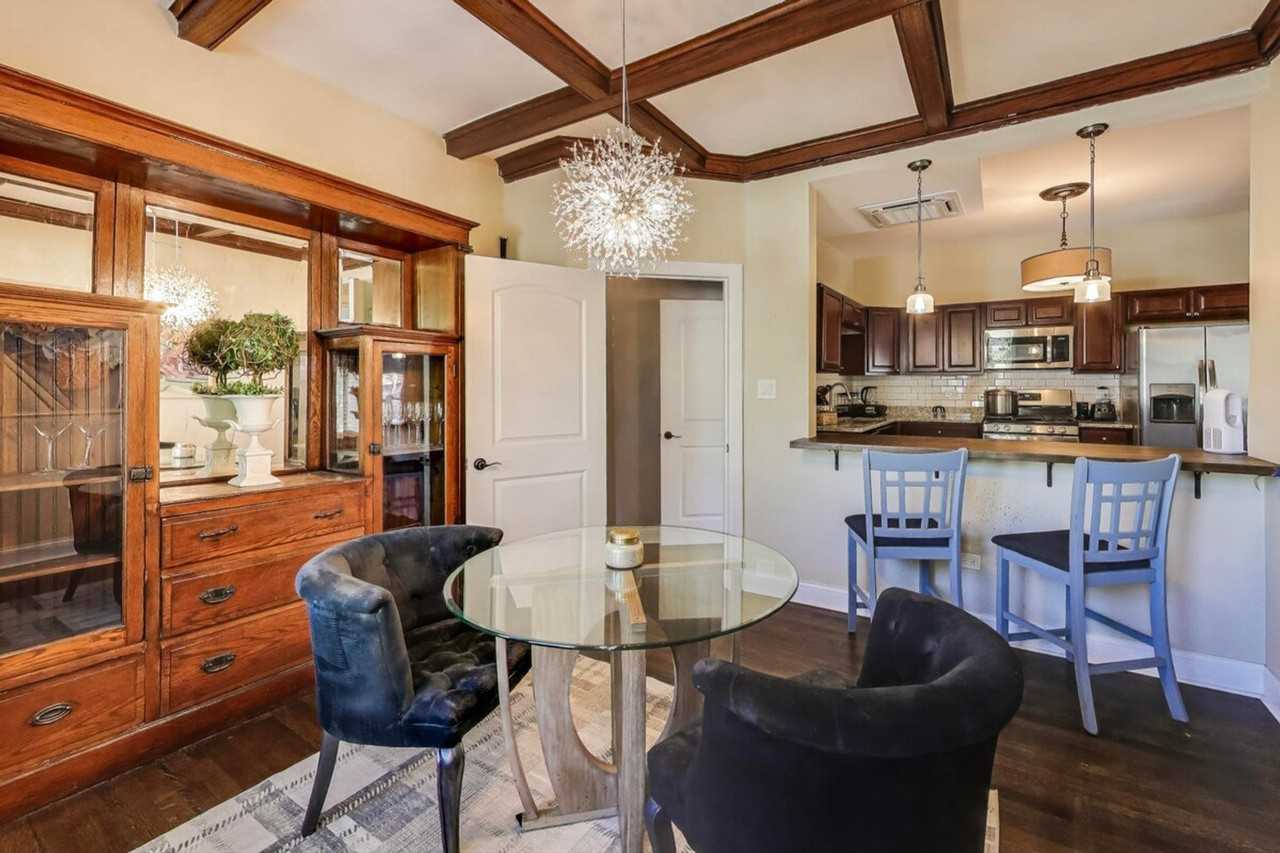 1506 West Thome Avenue #1364275P - Photo 4 of 50