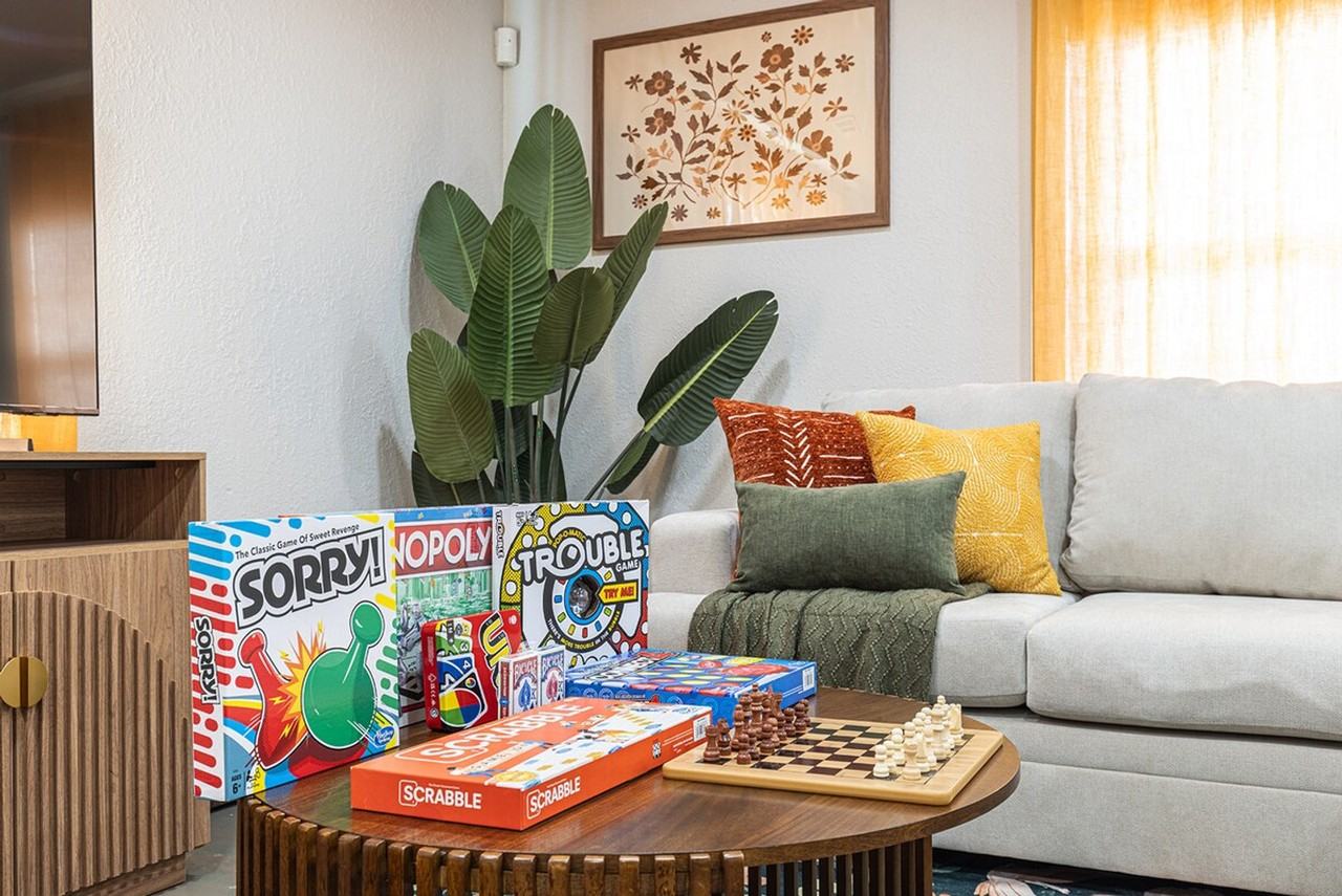 831 Patchett St #1363859P - Photo 4 of 37