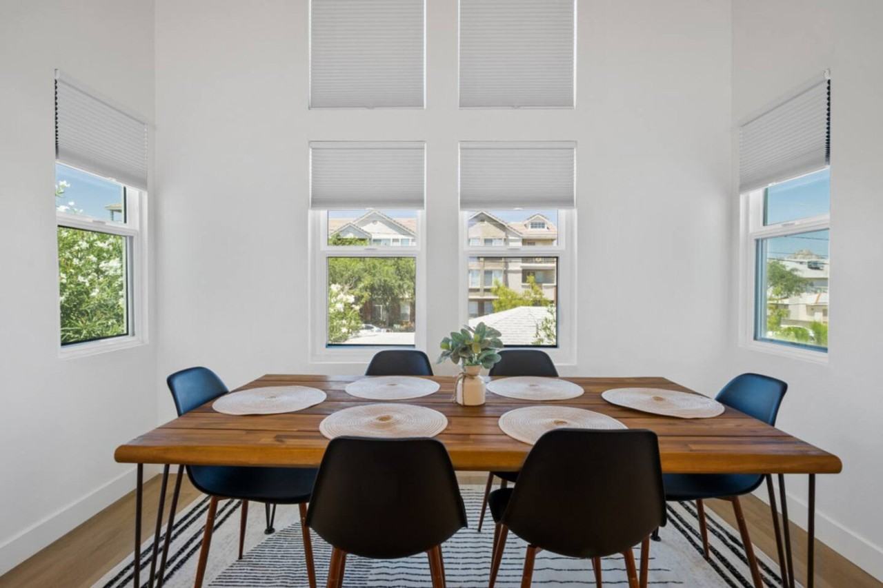 4641 N 8th Pl #1366950P - Photo 4 of 19