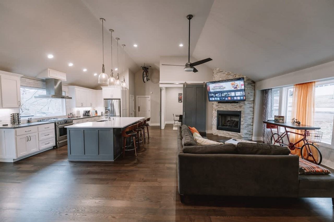 2104 Almand Dr #1369204P - Photo 3 of 33