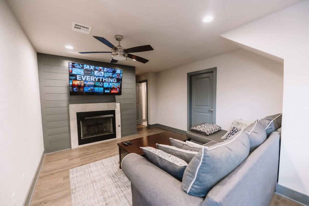 2104 Almand Dr #1369204P - Photo 4 of 33