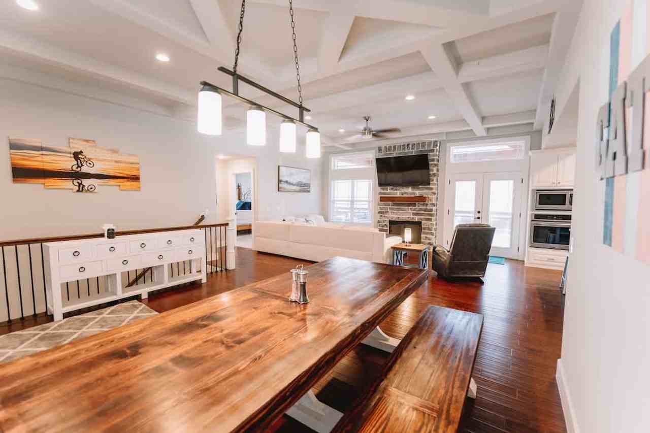 1906 Almand Dr #1369206P - Photo 4 of 48