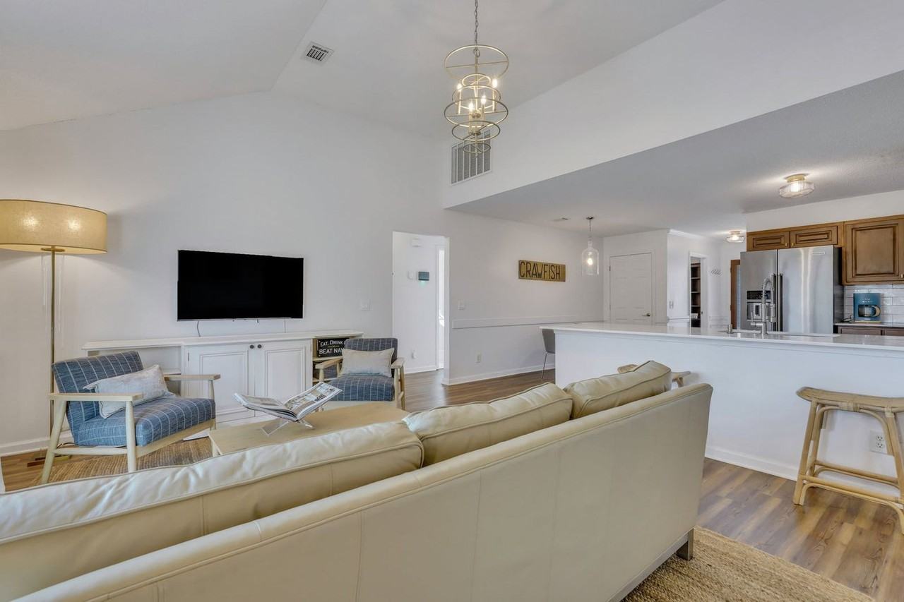 142 West Tisbury Lane #1369218P - Photo 4 of 46