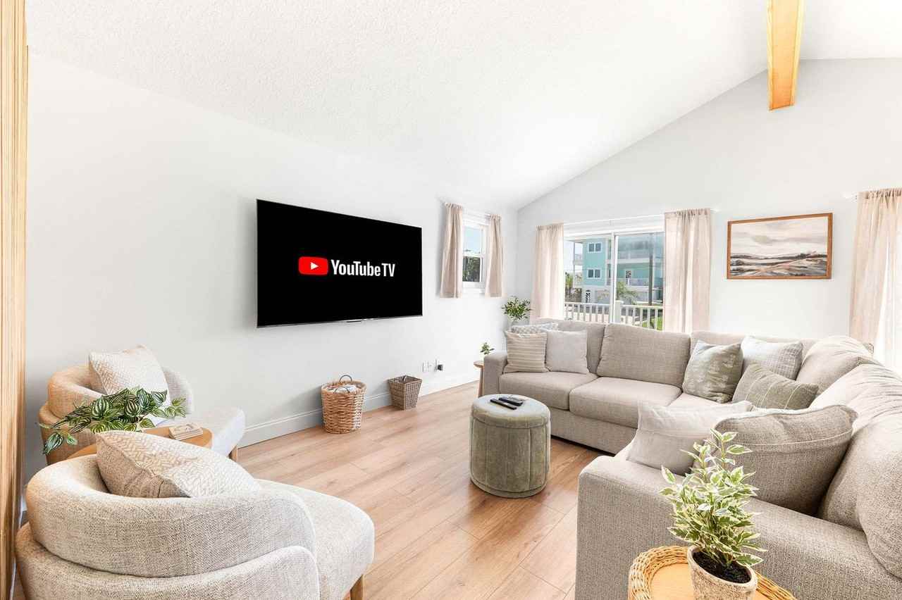 108 Zamora Street #1369277P - Photo 5 of 50