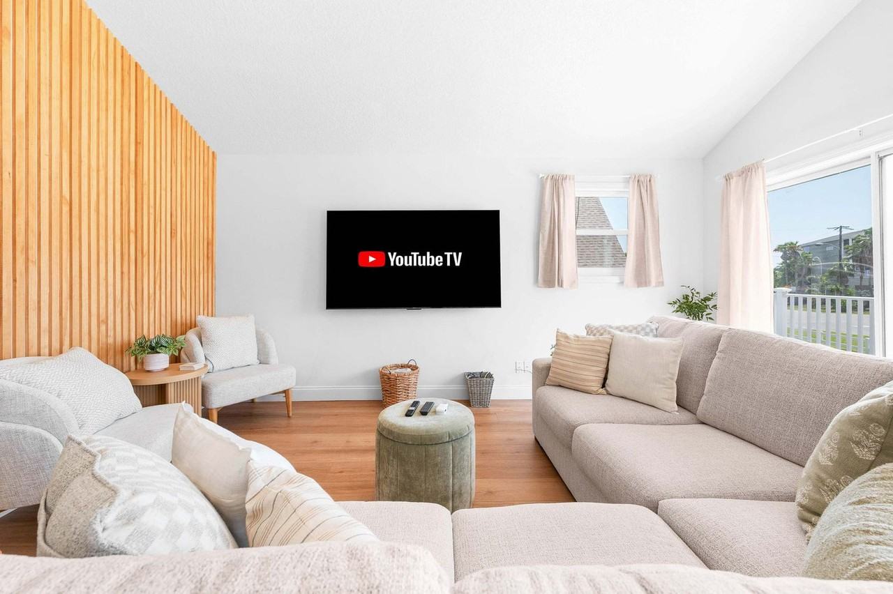 108 Zamora Street #1369277P - Photo 6 of 50