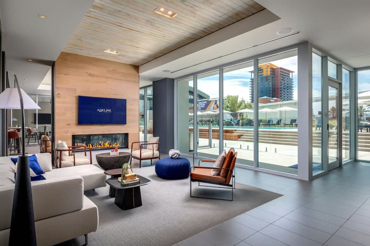 222 East Jefferson Street #1369271P - Photo 2 of 34