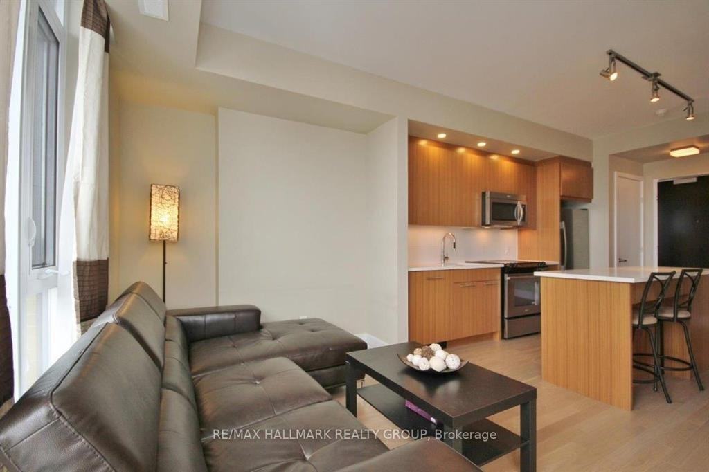 360 Patricia Avenue #618 - Photo 6 of 17