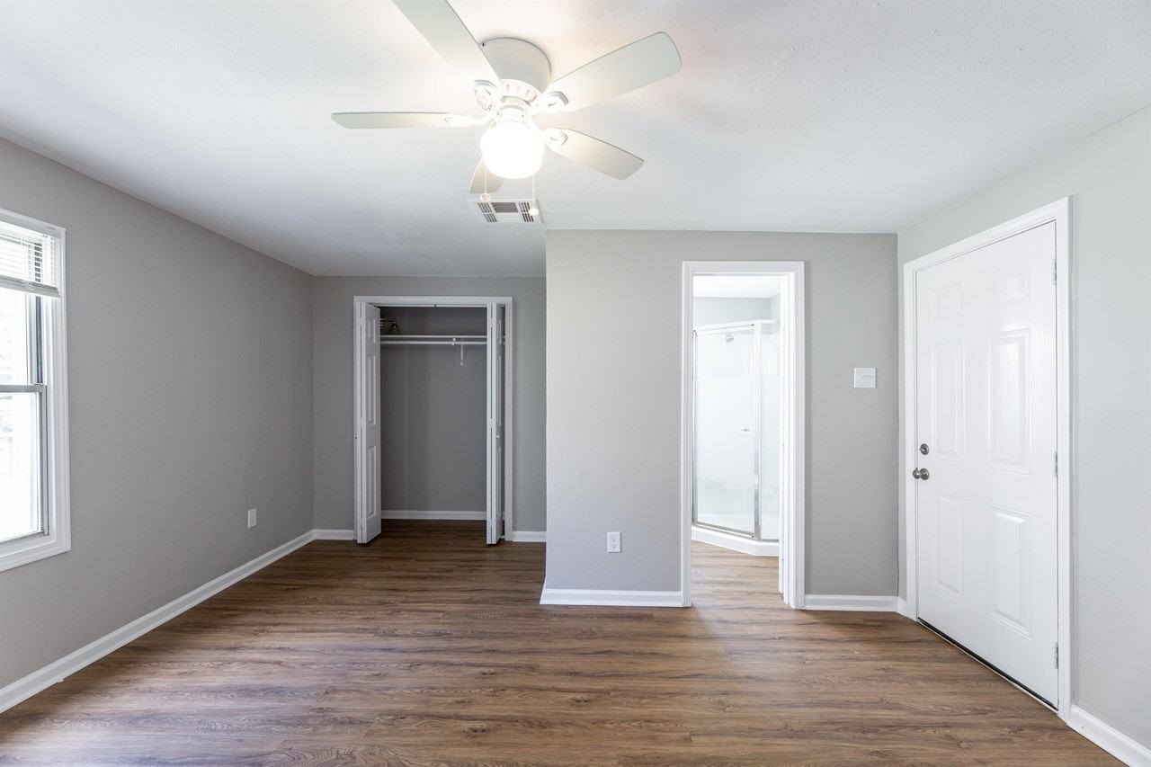 1505 Brazos St - Photo 6 of 14