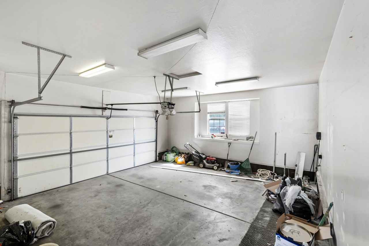 1613 Northwest - Photo 5 of 33