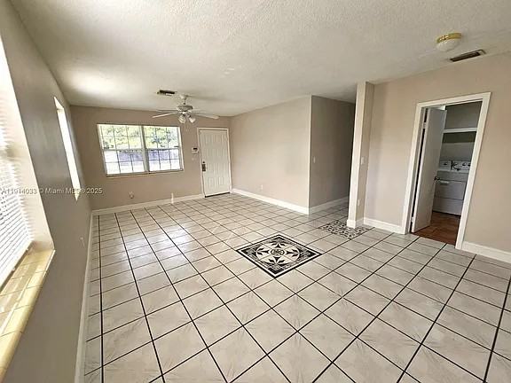 10530 Southwest 149th Street #casa - Photo 3 of 6