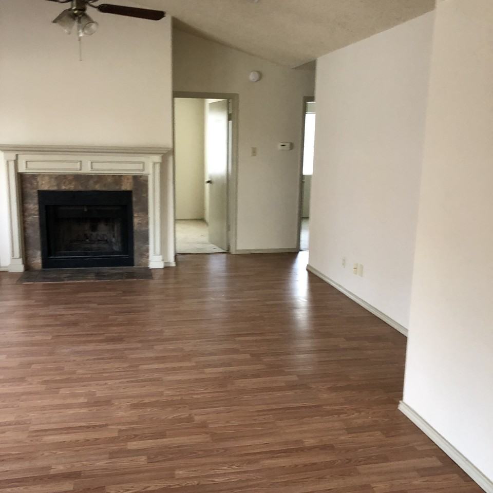 212 Sailmaster Street #A - Photo 2 of 21