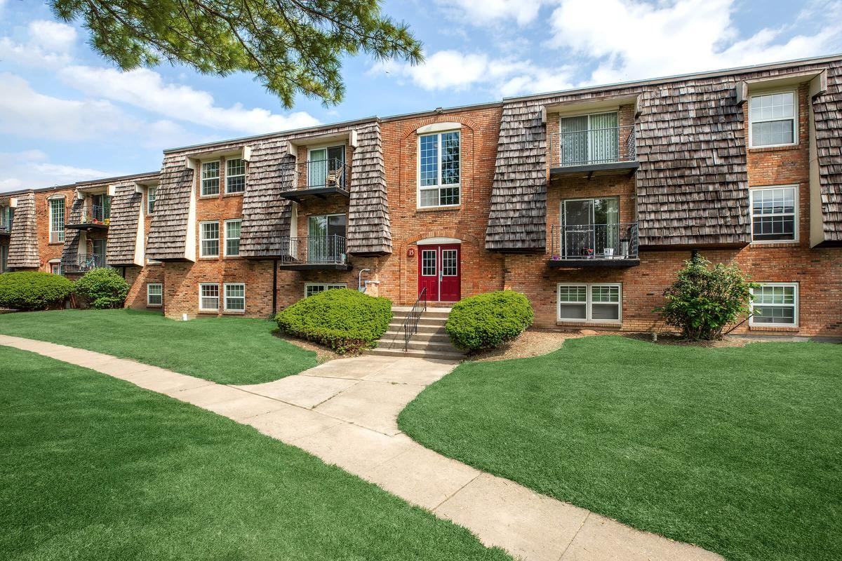 Beau Jardin - Photo 3 of 50