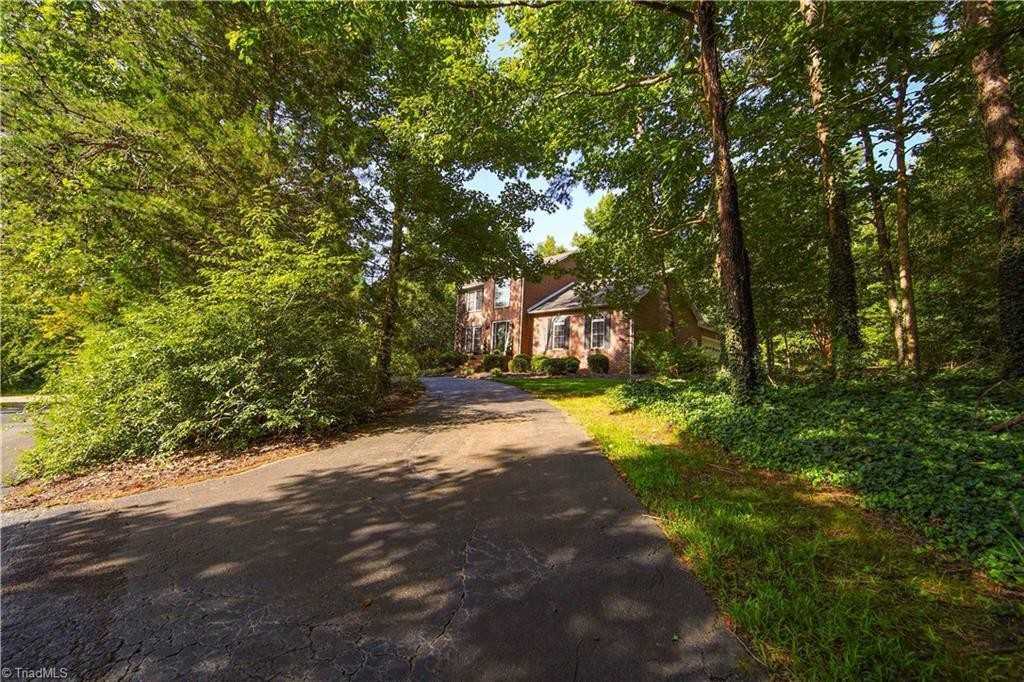 290 Gleason Ln - Photo 7 of 20