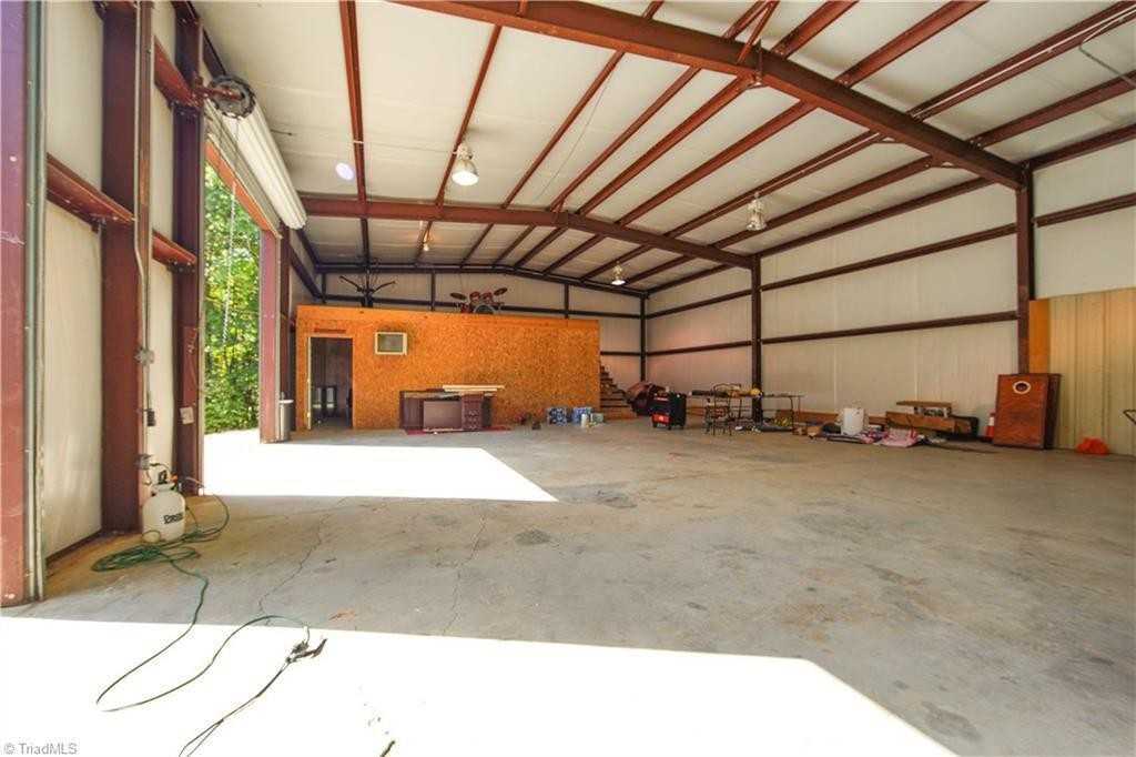 290 Gleason Ln - Photo 2 of 20