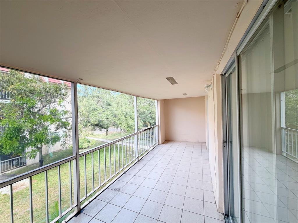 640 Northwest 13th Street #26 - Photo 5 of 24