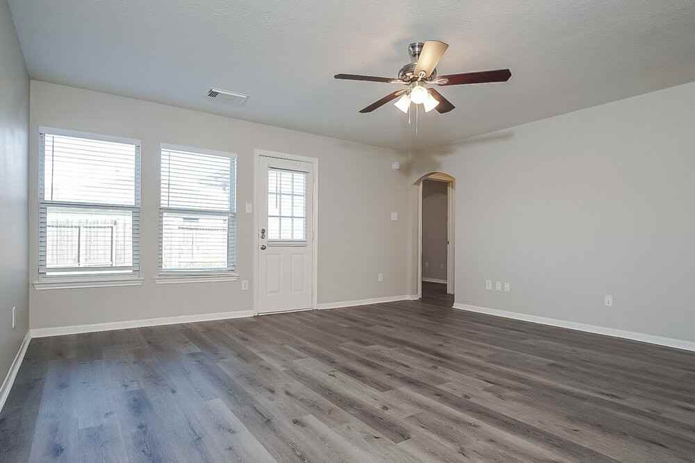 3943 Teal Vista Lane - Photo 3 of 15