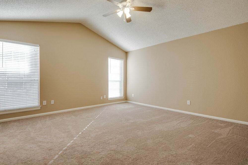 2085 Cameo Drive - Photo 6 of 10