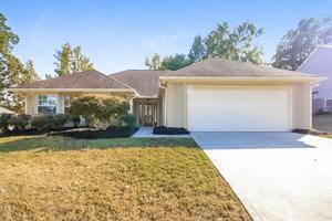 featured image of 93 Gleneagles Way