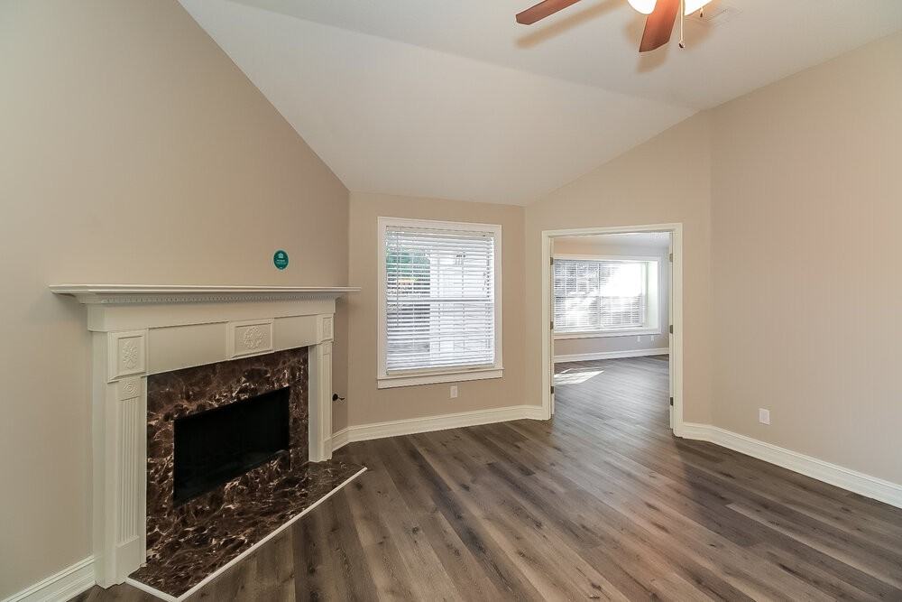 93 Gleneagles Way - Photo 3 of 16