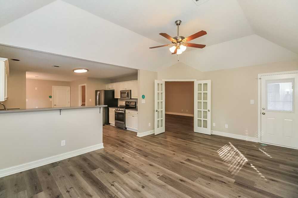 93 Gleneagles Way - Photo 5 of 16