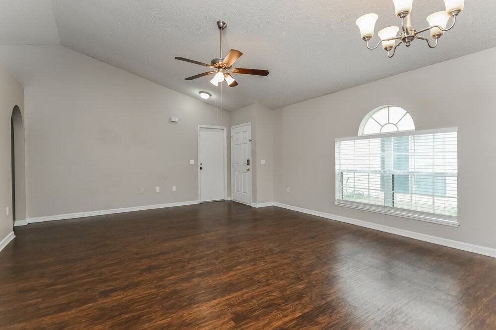 2688 Whispering Trails Dr - Photo 5 of 15