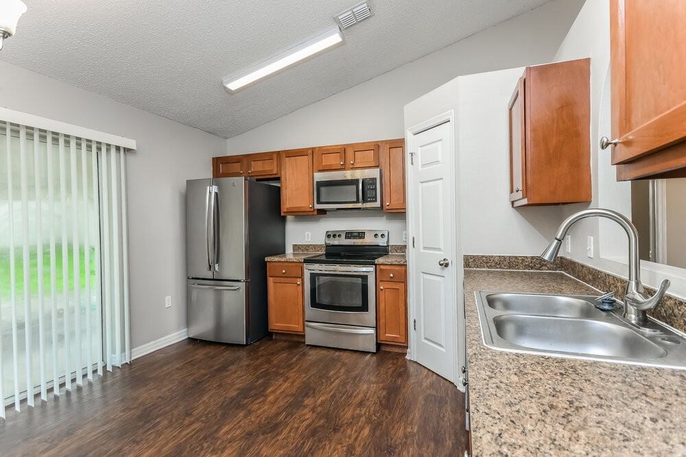 2688 Whispering Trails Dr - Photo 7 of 15