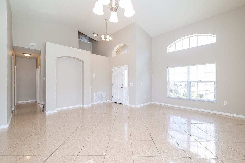 418 Bedlington Ct - Photo 6 of 17