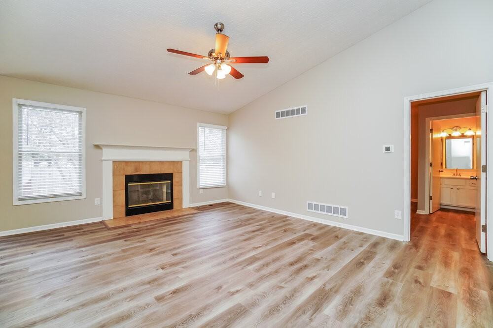 5776 Chase Run - Photo 5 of 17