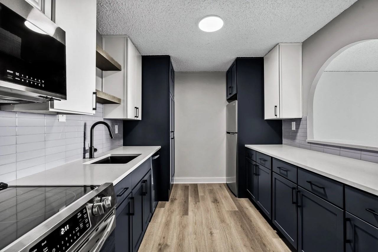 1500 Locust Street #0B-2602 - Photo 5 of 26