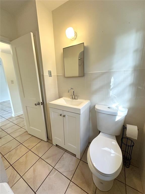 205 E Marks St #205 - Photo 2 of 19