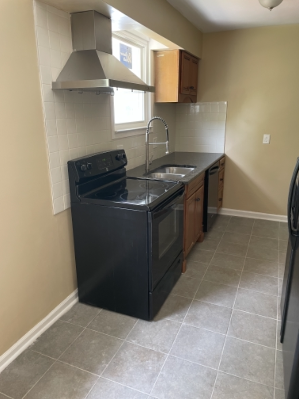 3316 Cocoa Drive - Photo 6 of 9