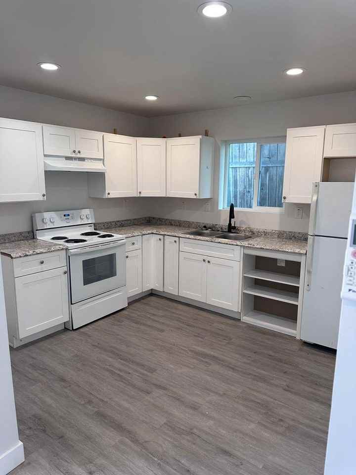 454 Colin Kelly Drive #454 - Photo 5 of 13