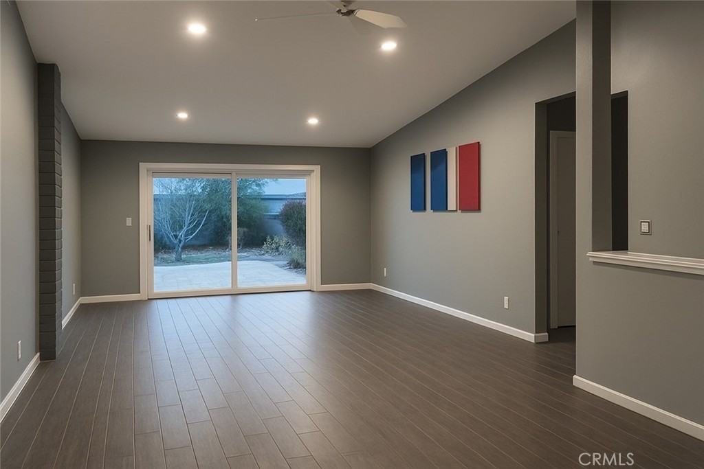 942 Wren Way #942 - Photo 6 of 9