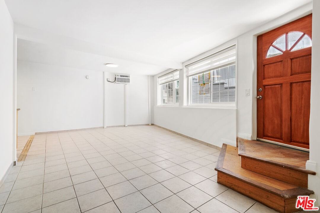 1635 South Beverly Glen Boulevard #1635-7 - Photo 6 of 24