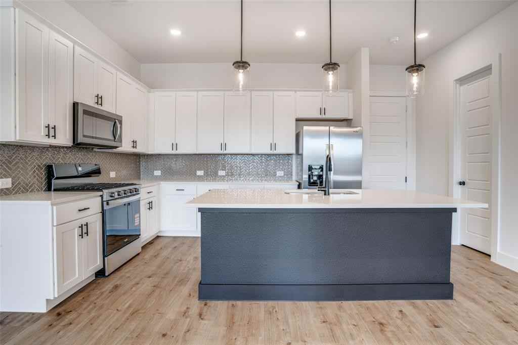 4417 Cave Springs St #4417 - Photo 5 of 12