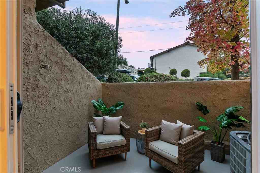 28156 West Driver Avenue #28156-5 - Photo 6 of 32