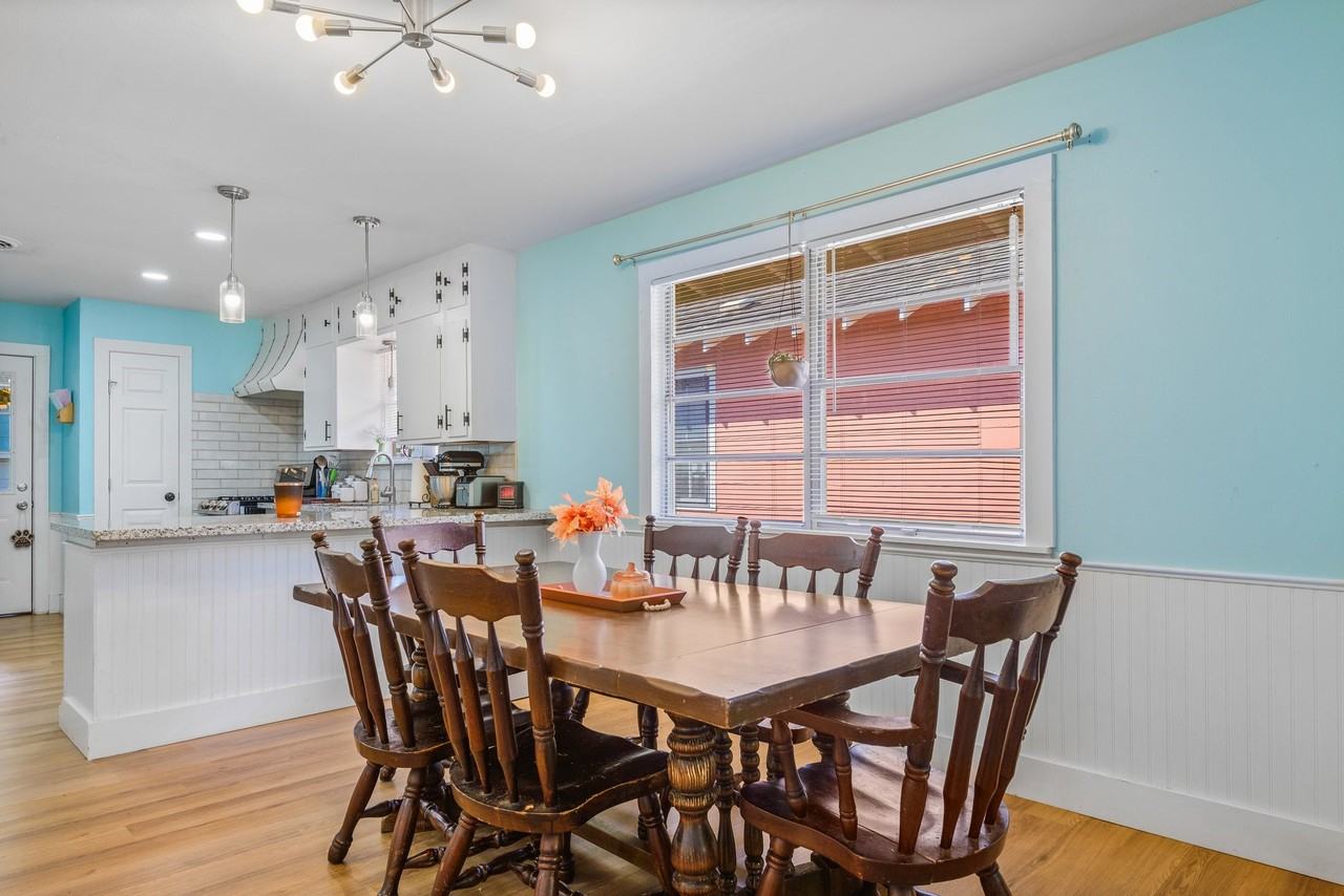 4511 Avenue Q #4511 - Photo 6 of 16