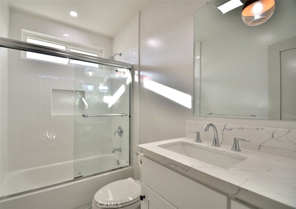 2618 Mathews Avenue #2618C - Photo 4 of 16