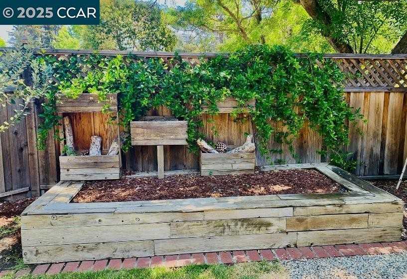 1576 Silverwood Court #1576 - Photo 2 of 20