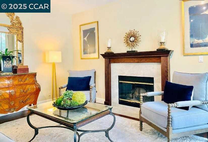 1576 Silverwood Court #1576 - Photo 3 of 20