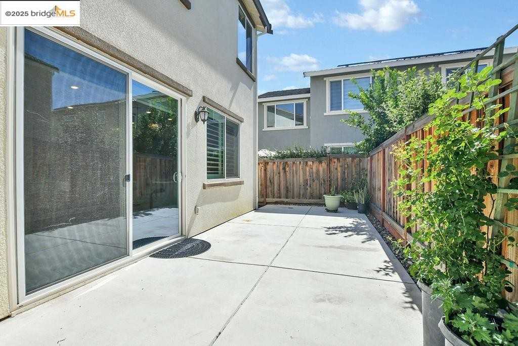 278 Sespe Creek Avenue #278 - Photo 2 of 24