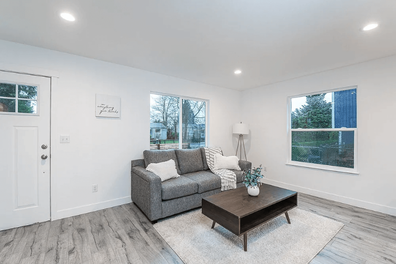 1018 East 56th Street - Photo 4 of 25