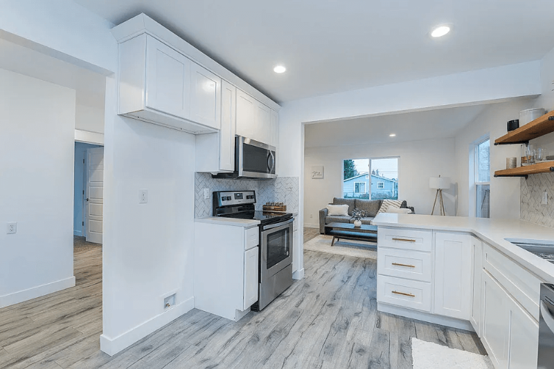 1018 East 56th Street - Photo 5 of 25